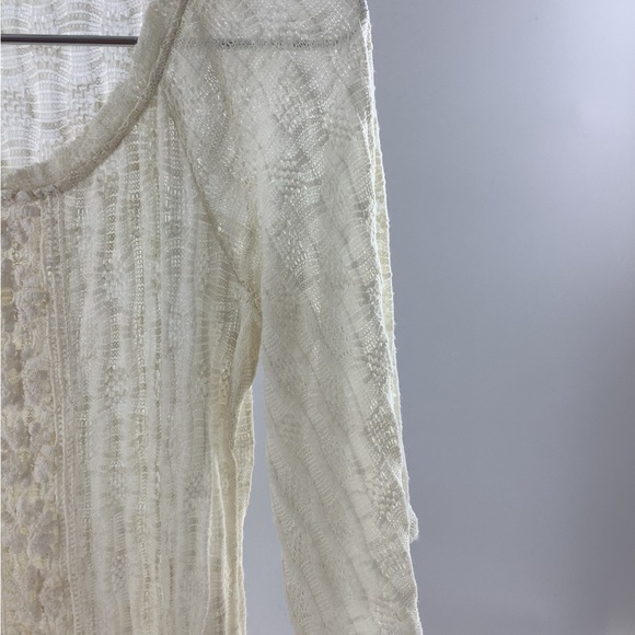 Paper Doll Dress  sheer size Small ,BoHo inspired ,form fit slight flared sleeve - Picture 4 of 11